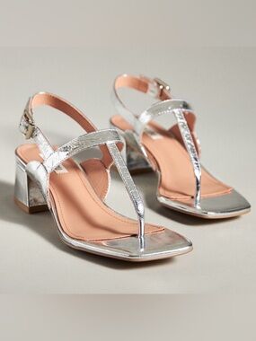 🆕{BIBI LOU} Rosie T-Strap Metallic Silver Sandals